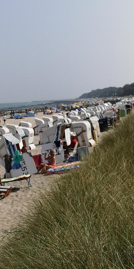 zentrale und strandnahe Ferienwohnung in Kühlungsborn Ost Exterior foto